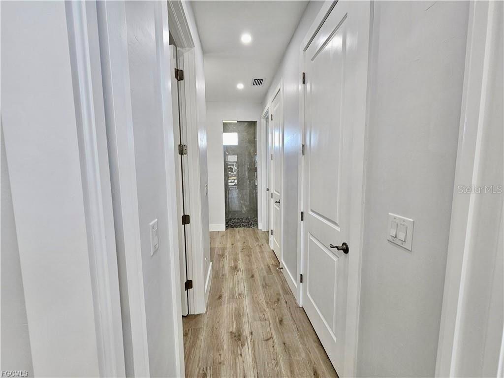 Image 14 of 48 For 1425 1st Street