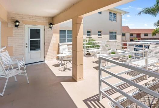 Image 27 of 32 For 200 The Esplanade N B10