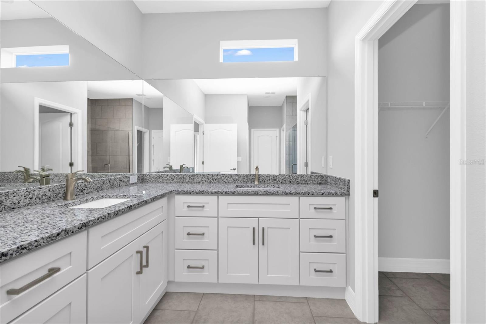 Image 11 of 25 For 405 Loveland Boulevard