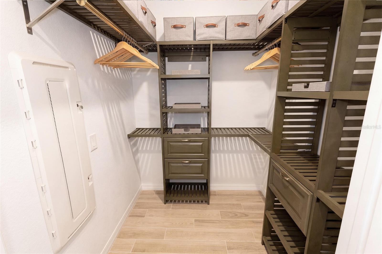 Image 21 of 73 For 25228 Keygrass Court