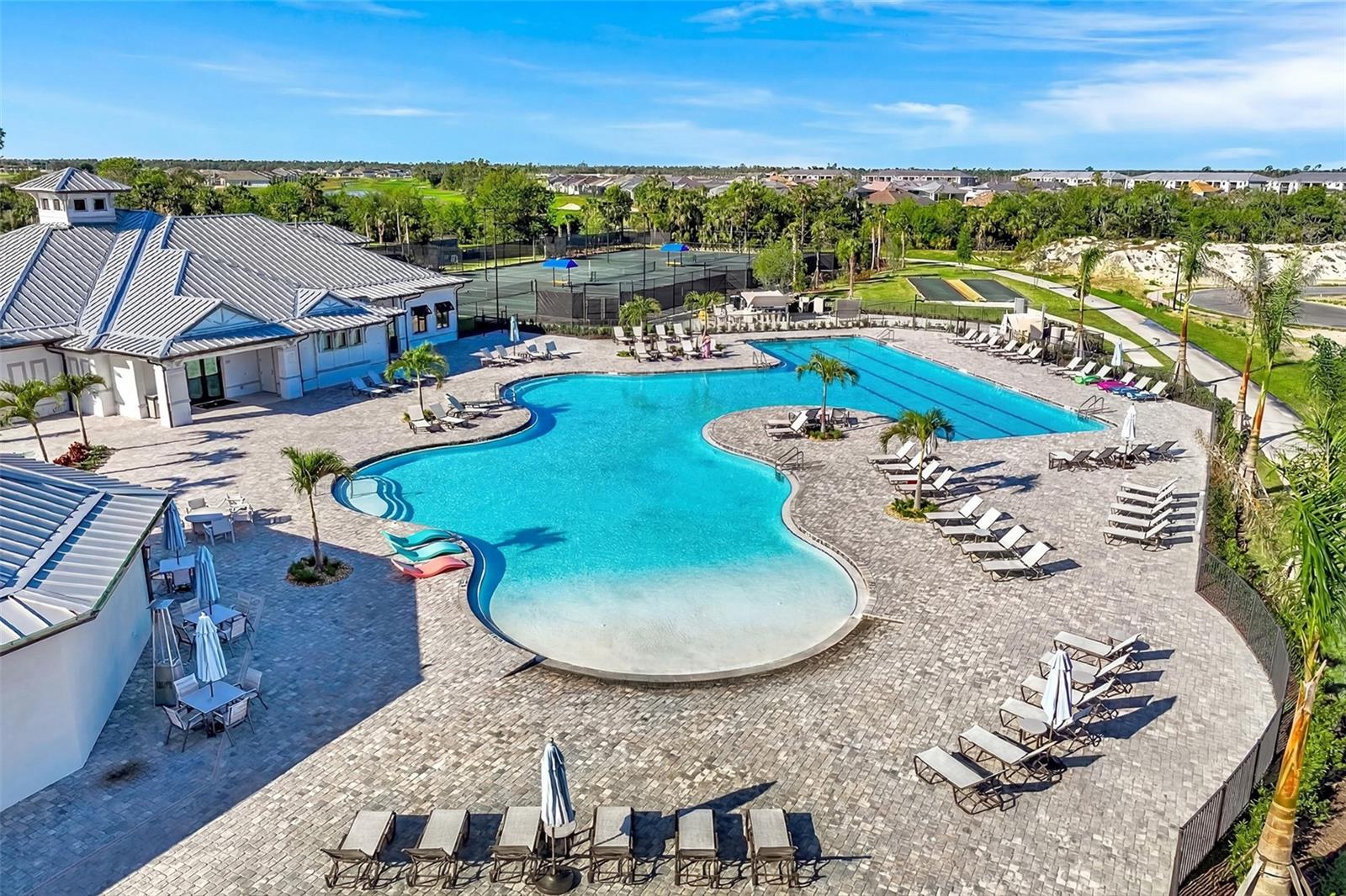 Image 46 of 73 For 25228 Keygrass Court