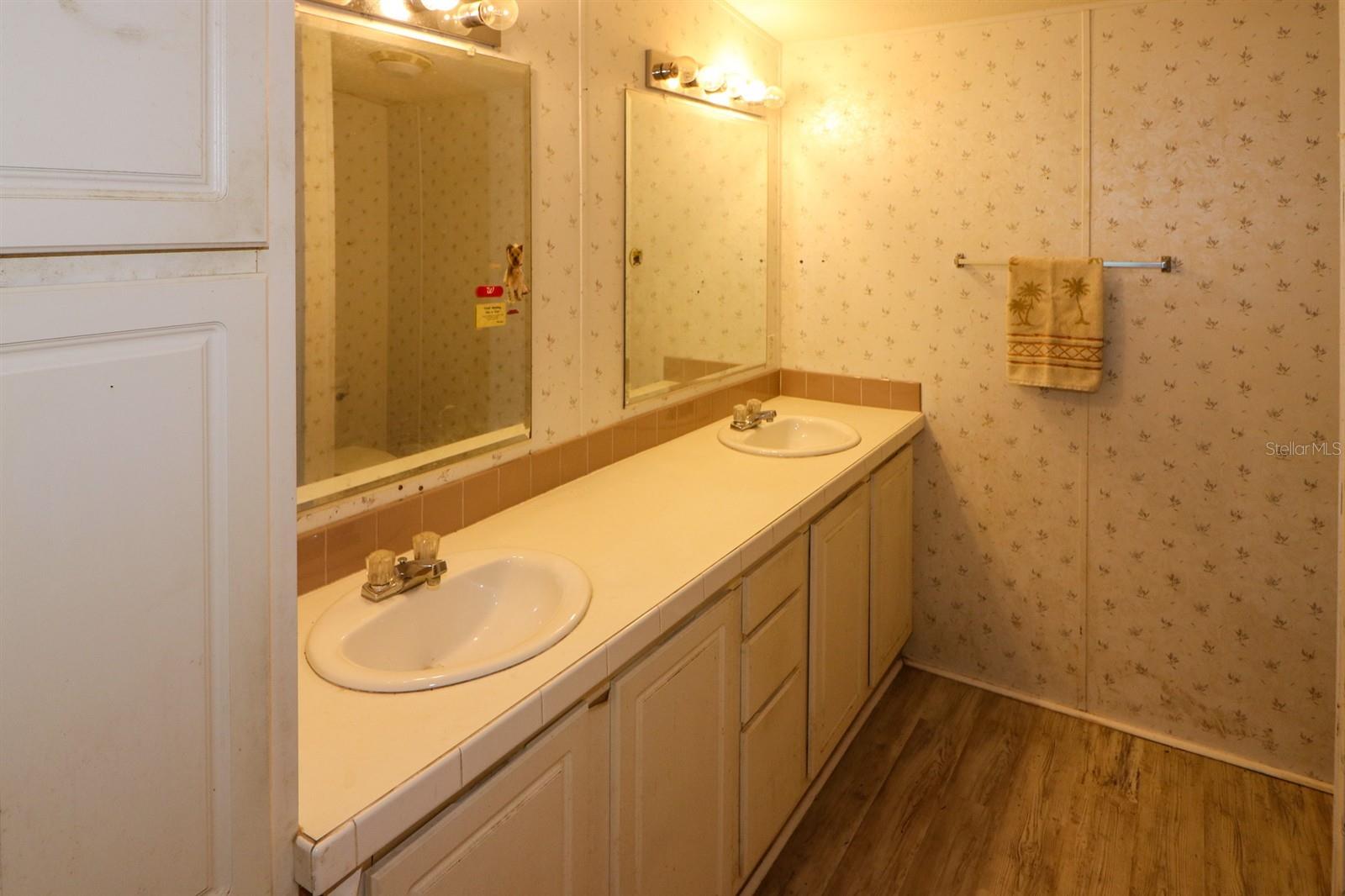 Image 17 of 25 For 29200 Jones Loop Road 205