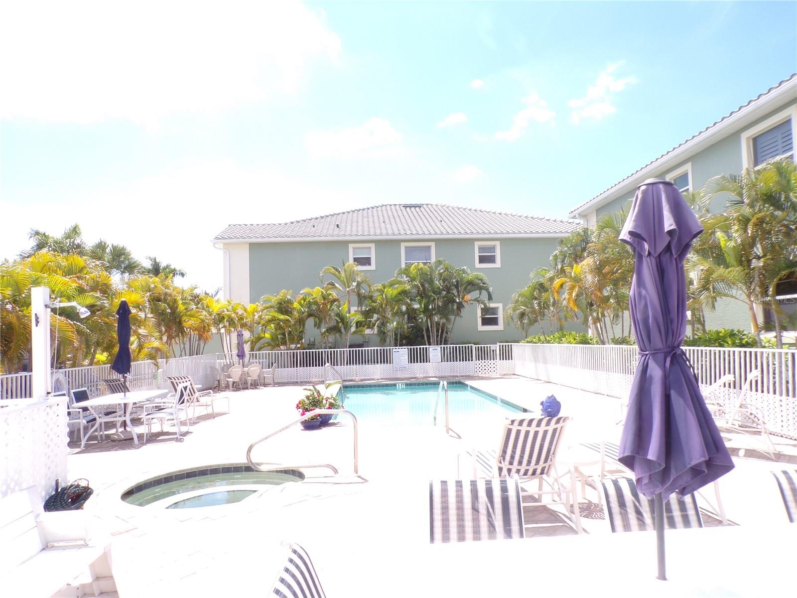 Image 21 of 44 For 1431 Aqui Esta Drive 411