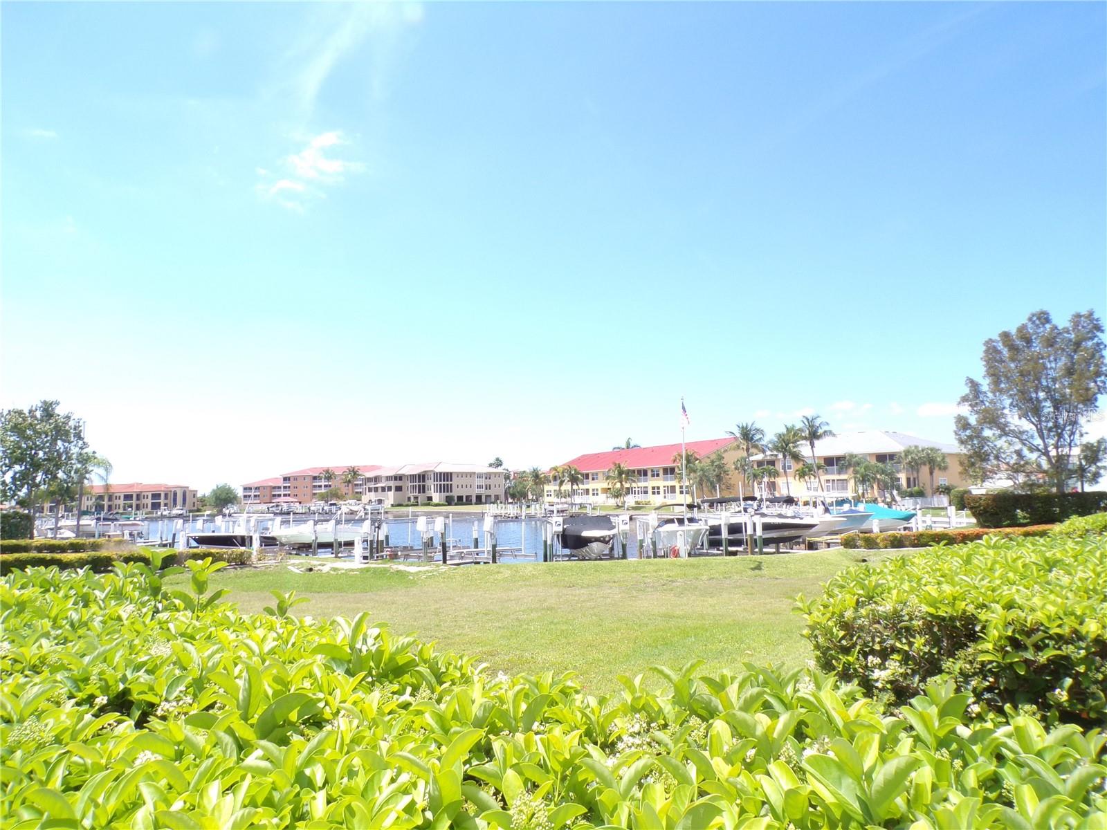 Image 39 of 44 For 1431 Aqui Esta Drive 411