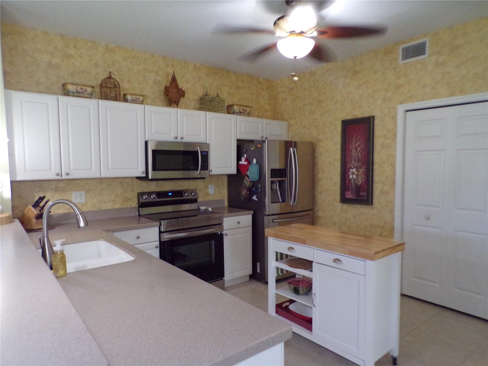 Image 4 of 44 For 1431 Aqui Esta Drive 411