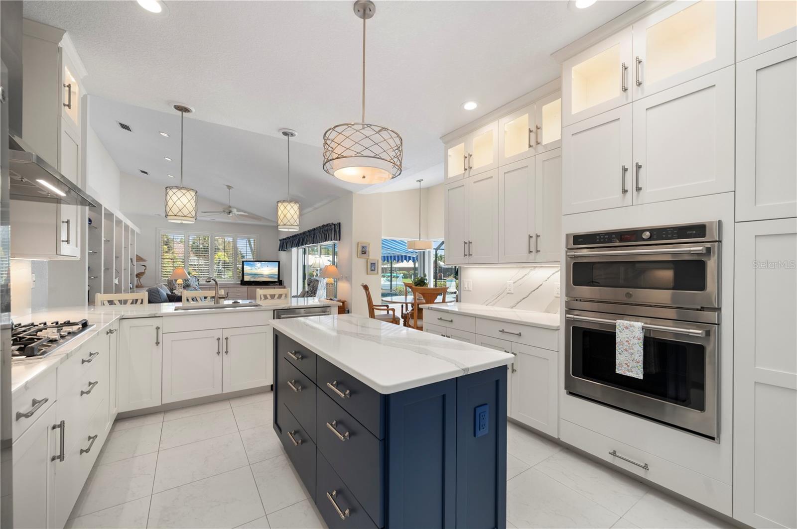 Image 11 of 53 For 5018 Captiva Court