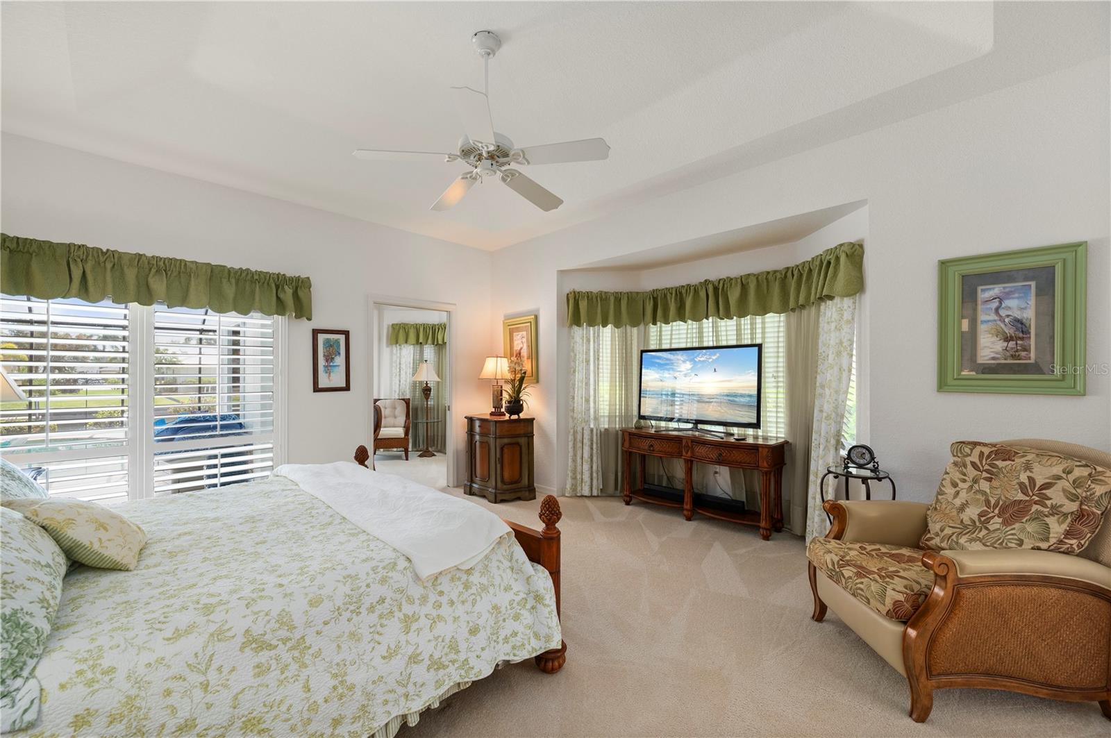 Image 21 of 53 For 5018 Captiva Court