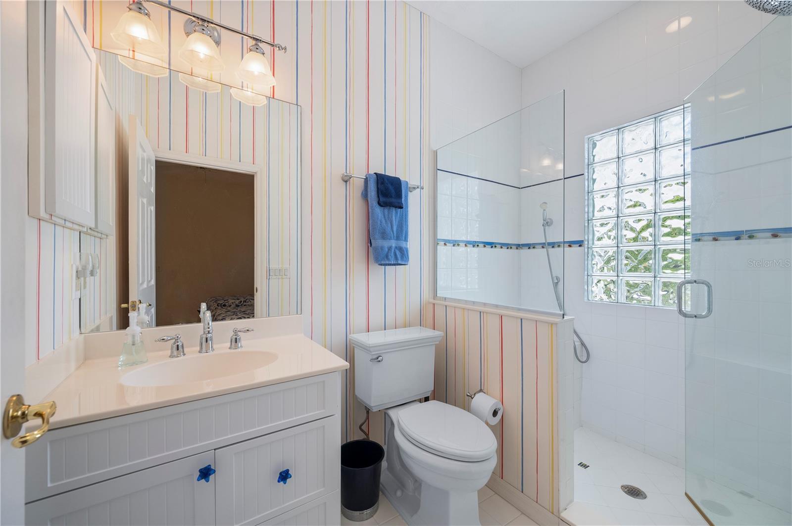 Image 30 of 53 For 5018 Captiva Court