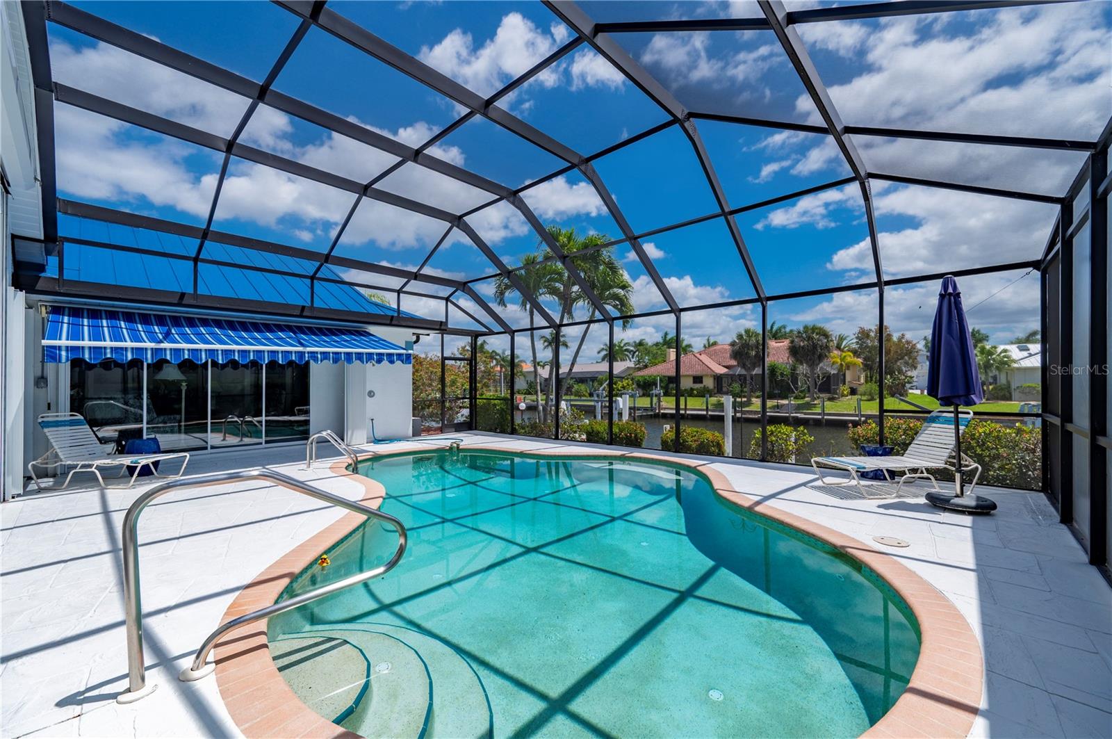 Image 40 of 53 For 5018 Captiva Court