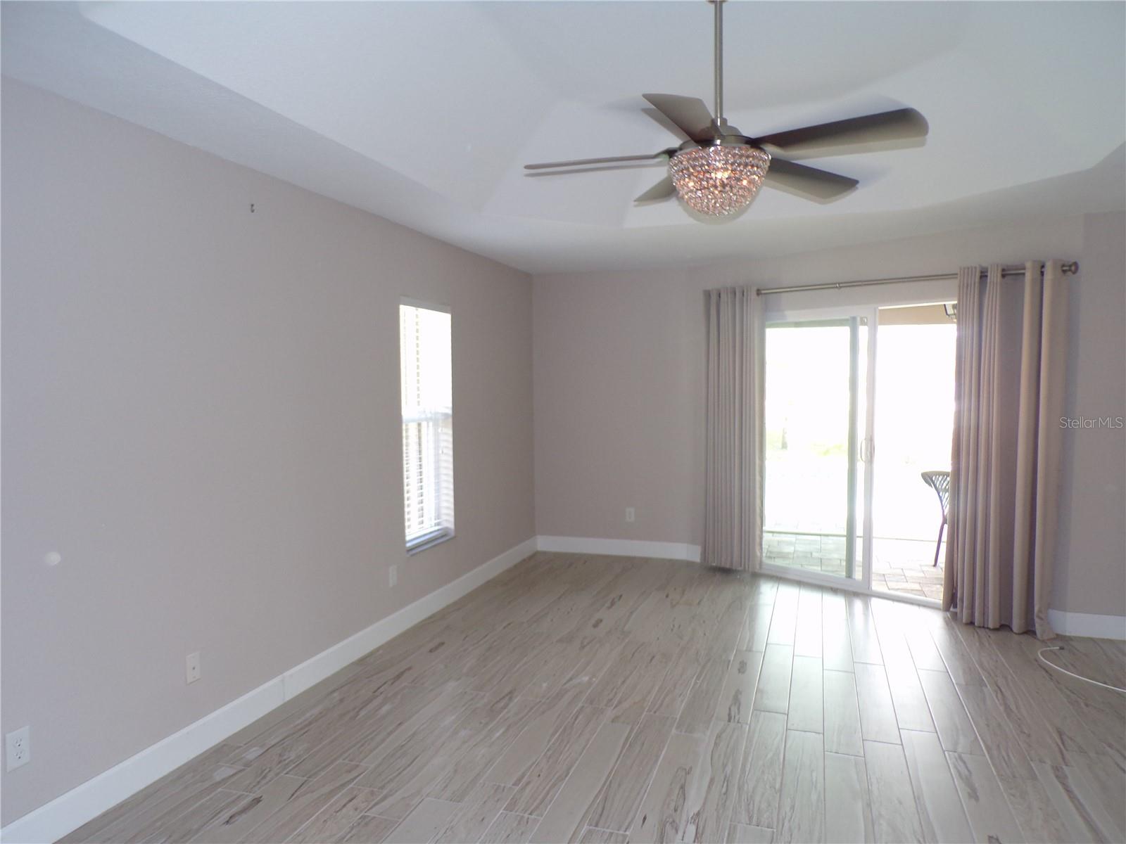 Image 12 of 41 For 4942 Ariton Road