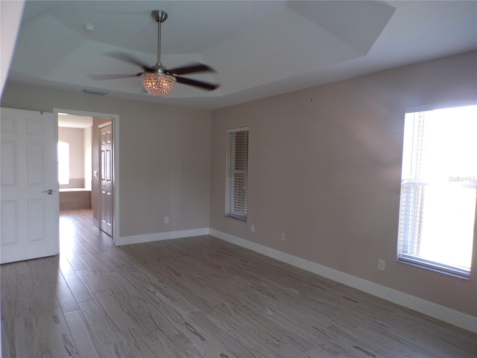 Image 13 of 41 For 4942 Ariton Road