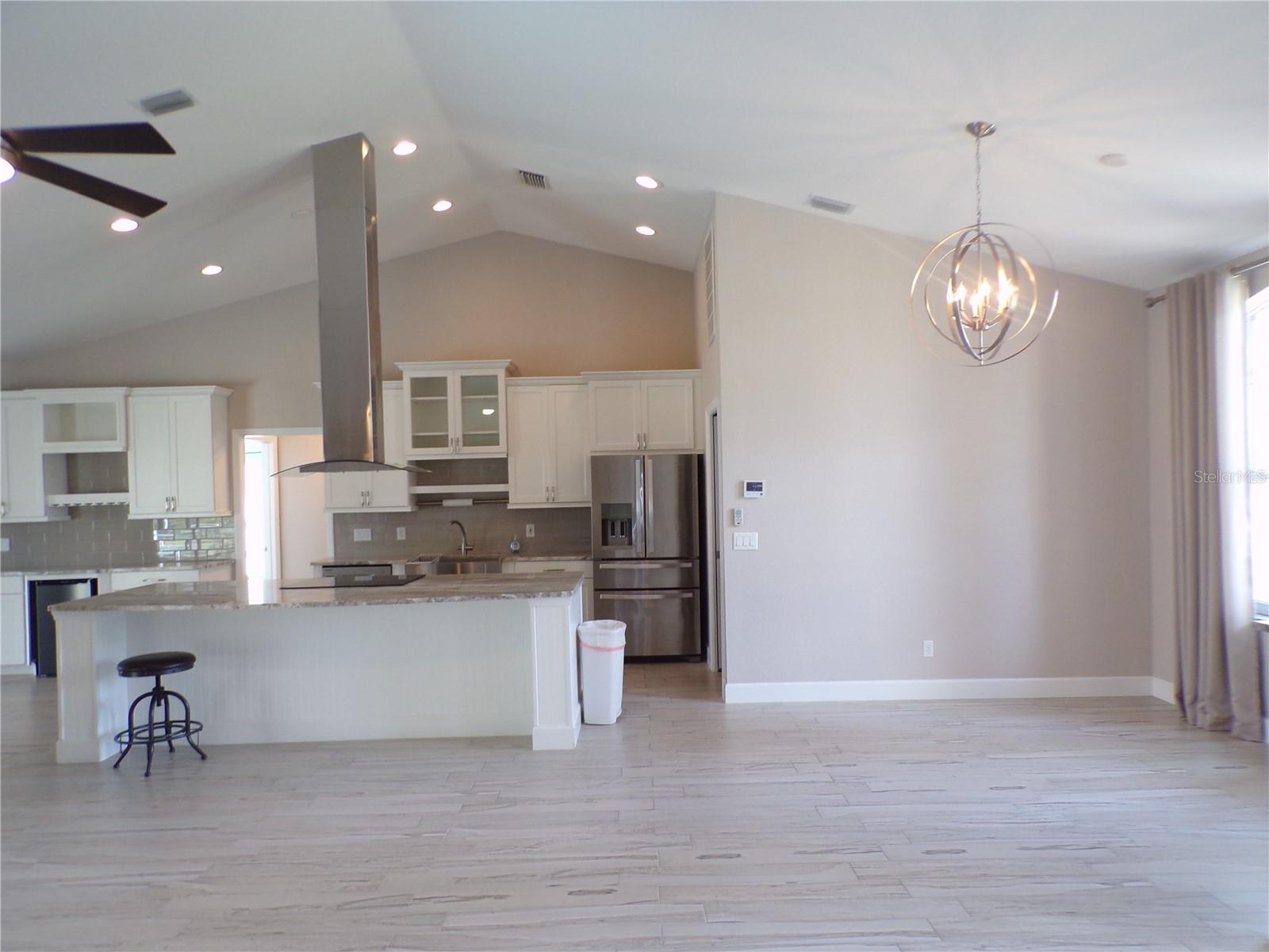 Image 26 of 41 For 4942 Ariton Road