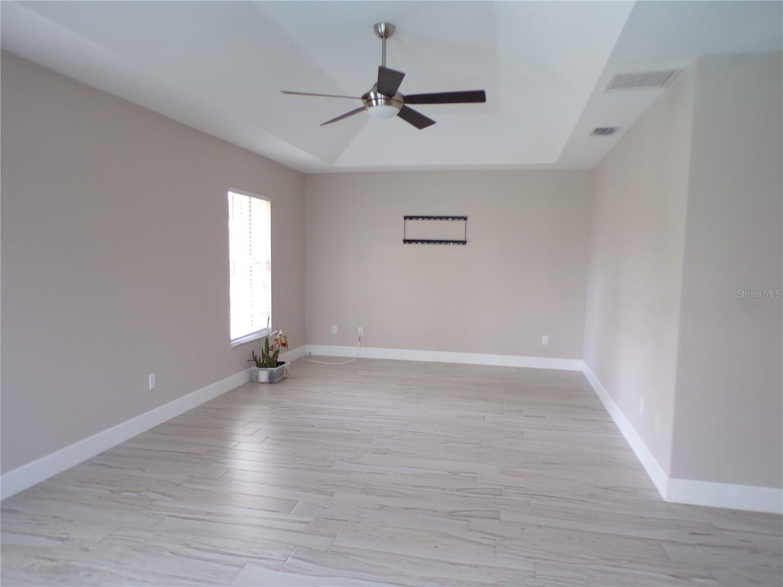 Image 33 of 41 For 4942 Ariton Road