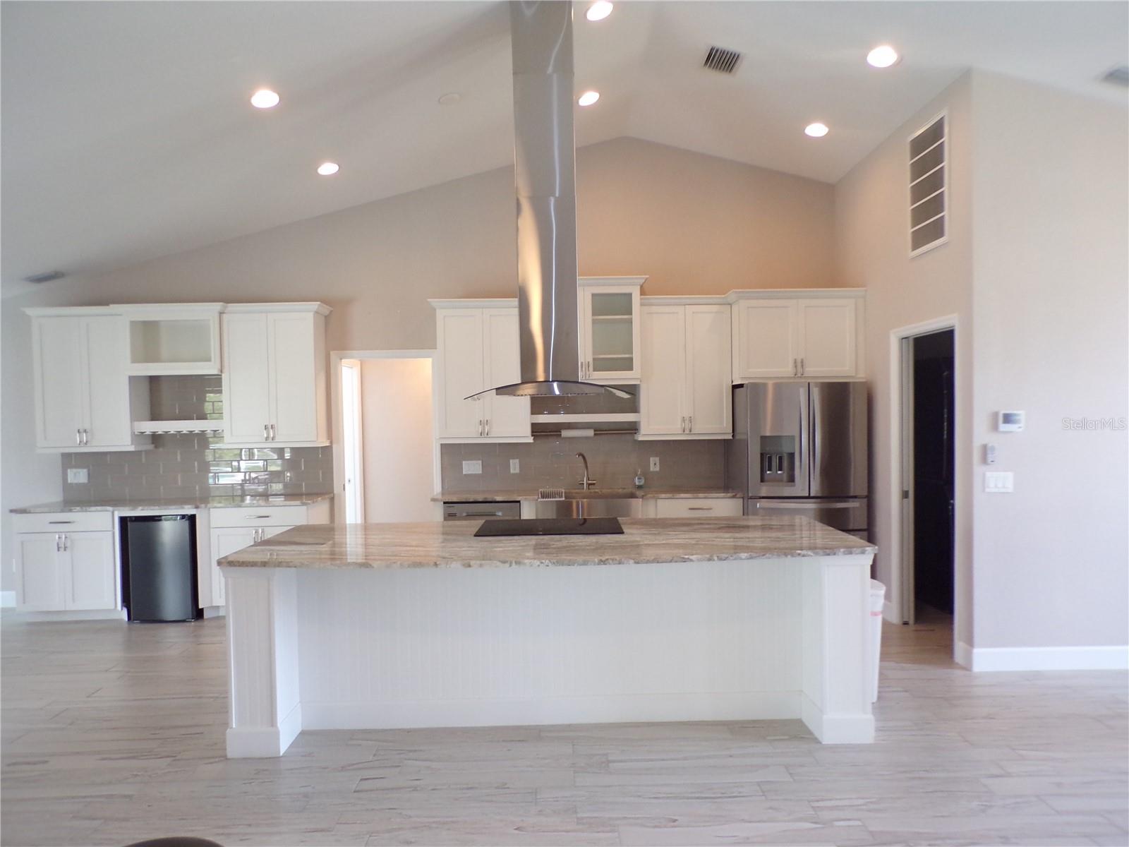 Image 7 of 41 For 4942 Ariton Road