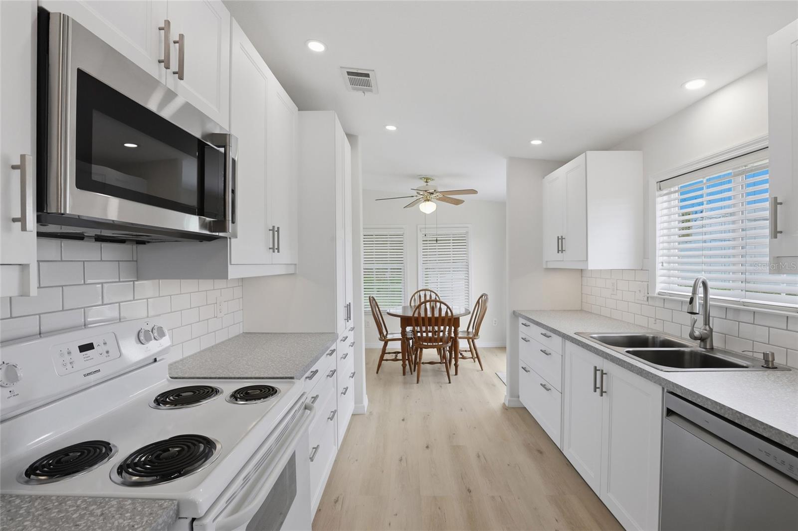 Image 12 of 41 For 29228 Edgewood Street