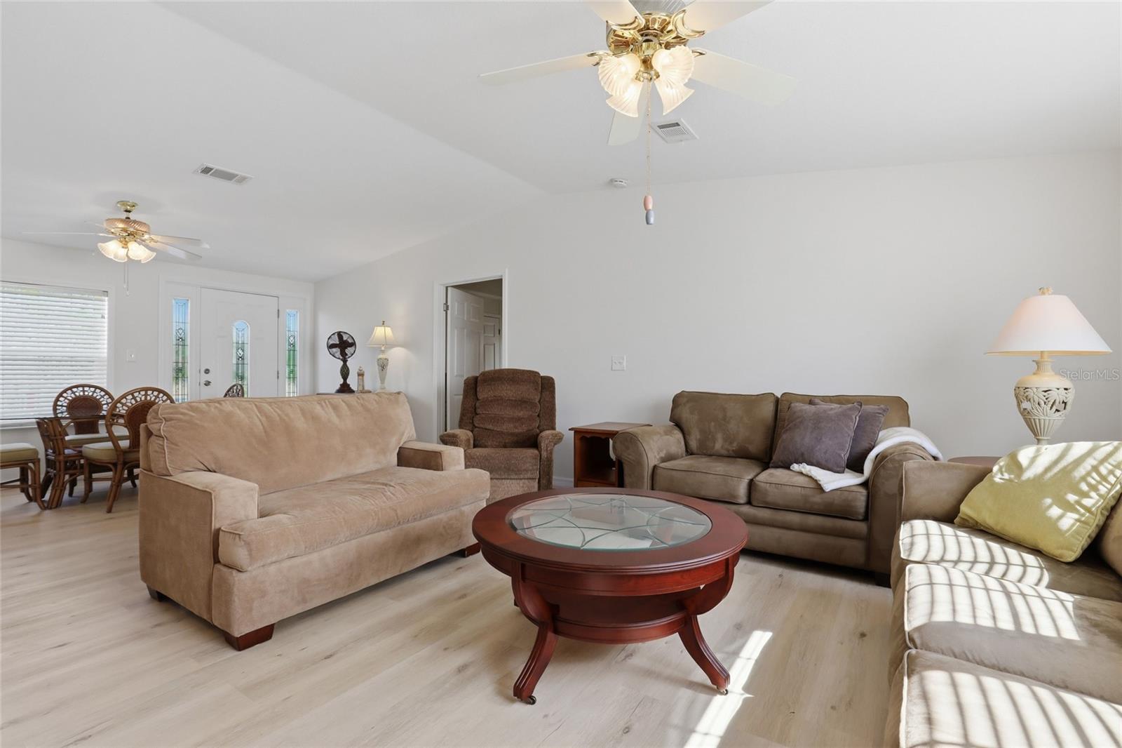 Image 18 of 41 For 29228 Edgewood Street