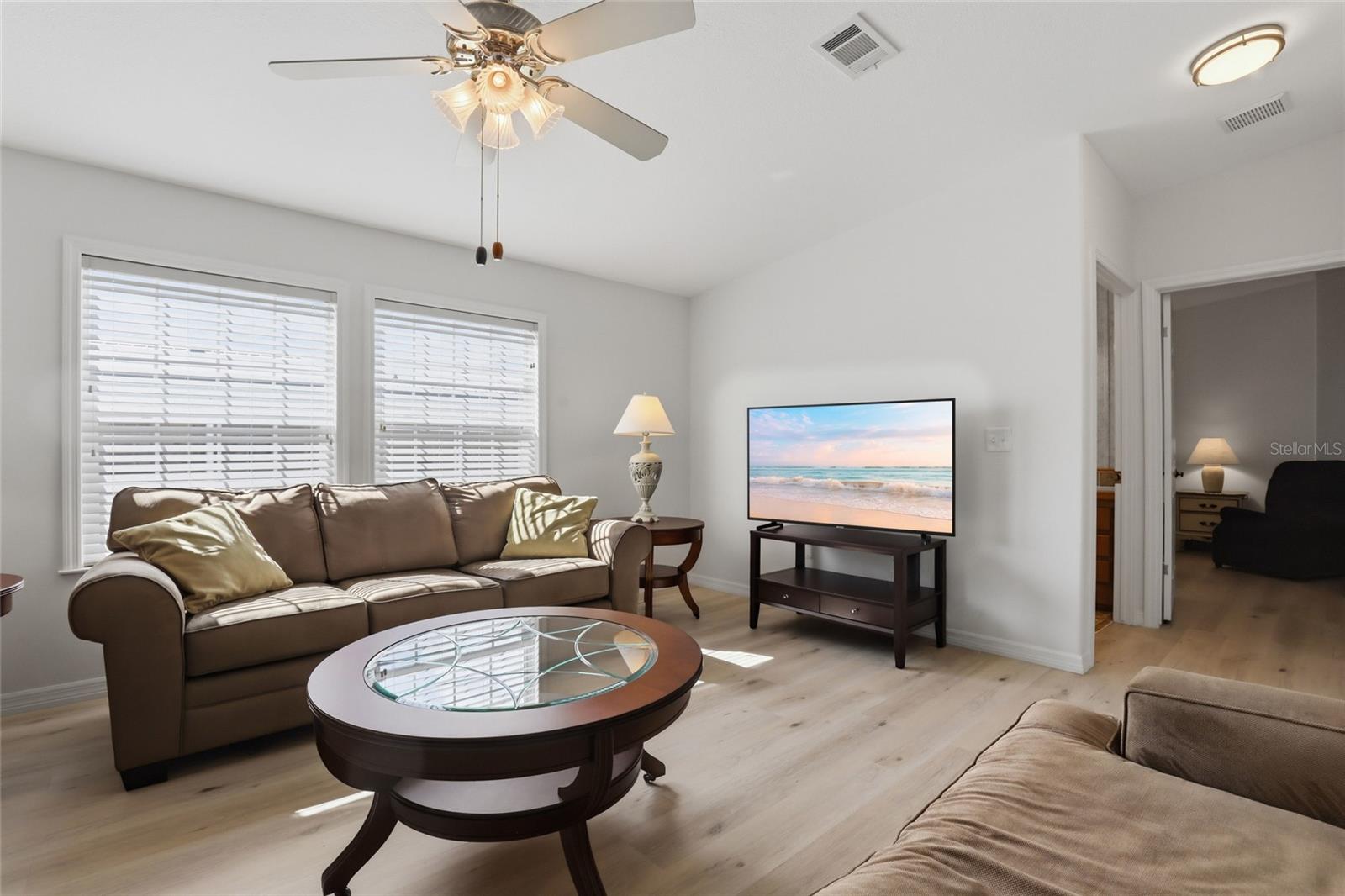 Image 19 of 41 For 29228 Edgewood Street