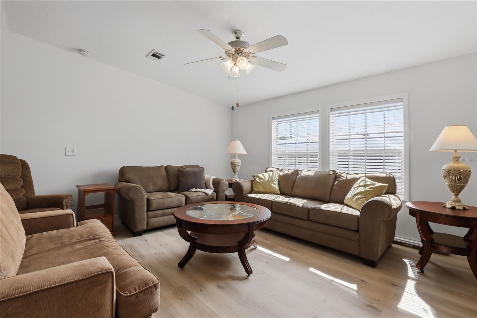 Image 20 of 41 For 29228 Edgewood Street