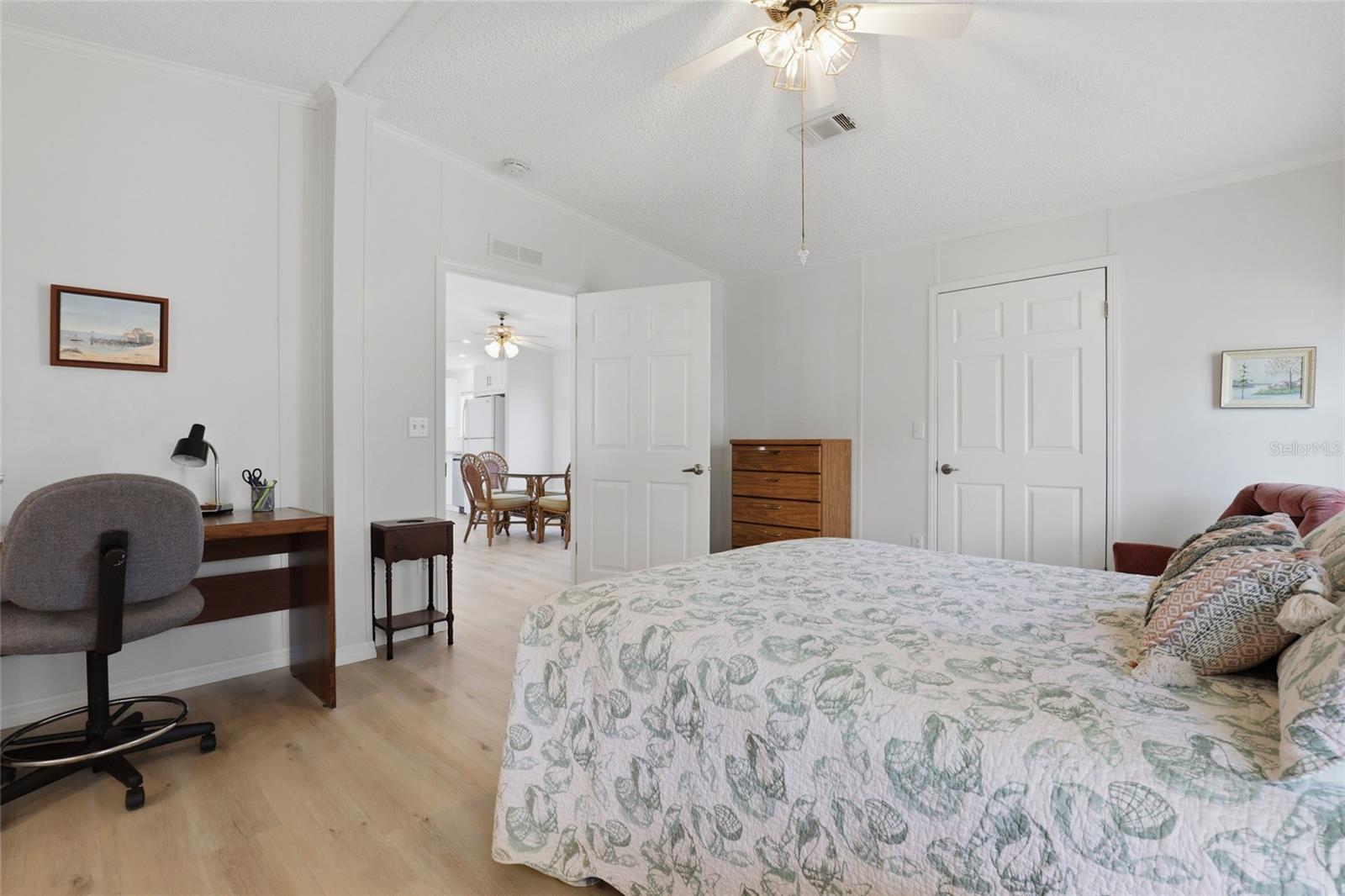 Image 22 of 41 For 29228 Edgewood Street