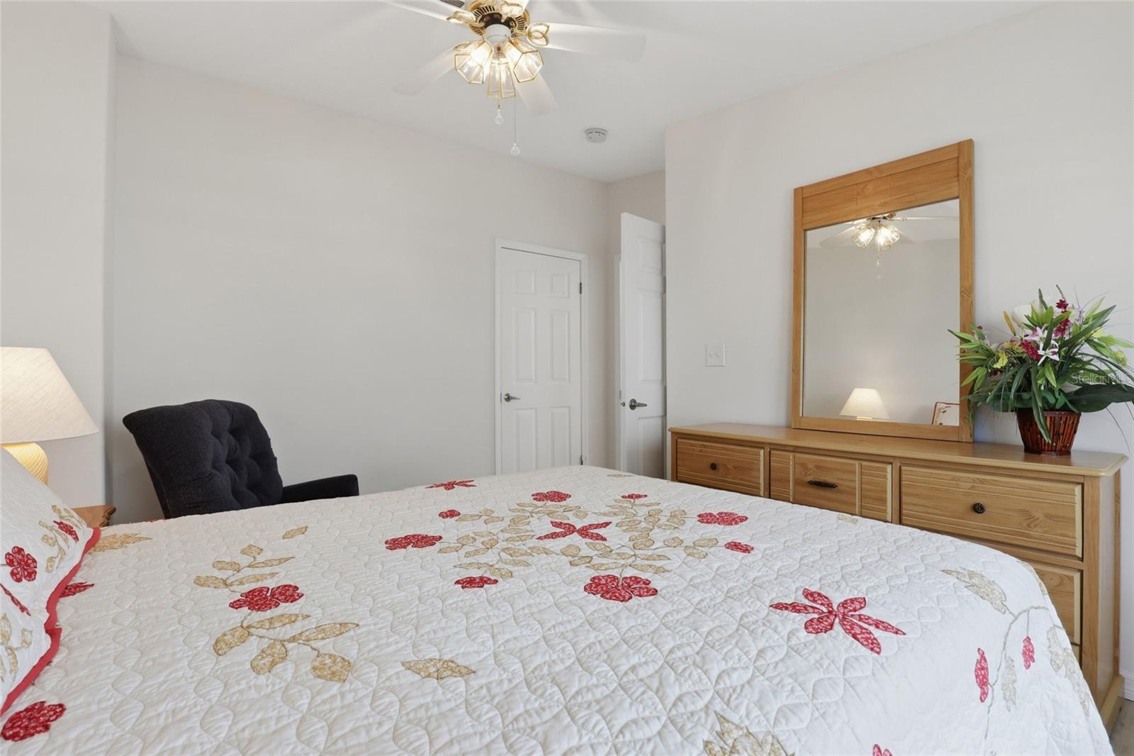 Image 27 of 41 For 29228 Edgewood Street