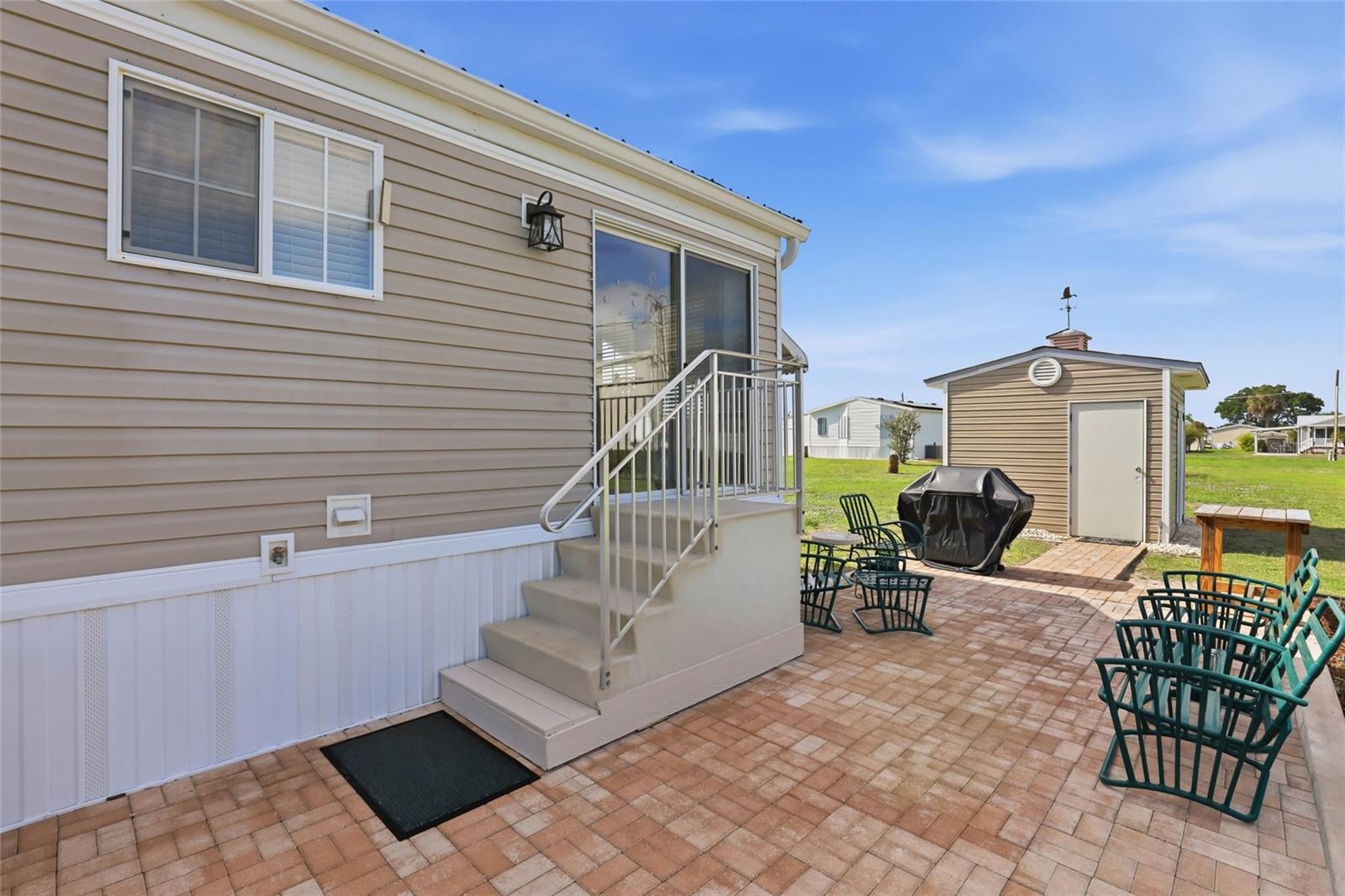 Image 31 of 41 For 29228 Edgewood Street