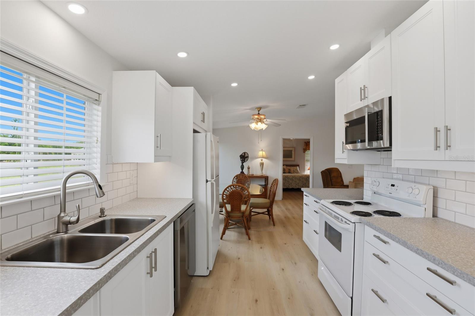 Image 8 of 41 For 29228 Edgewood Street