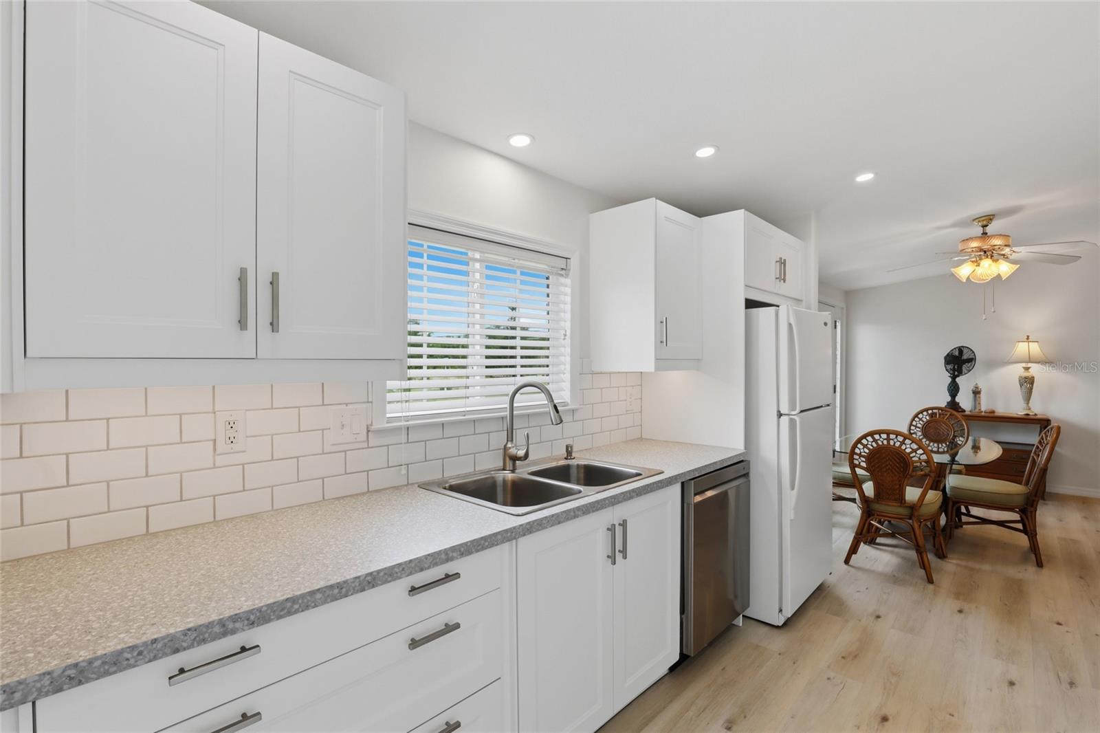 Image 9 of 41 For 29228 Edgewood Street