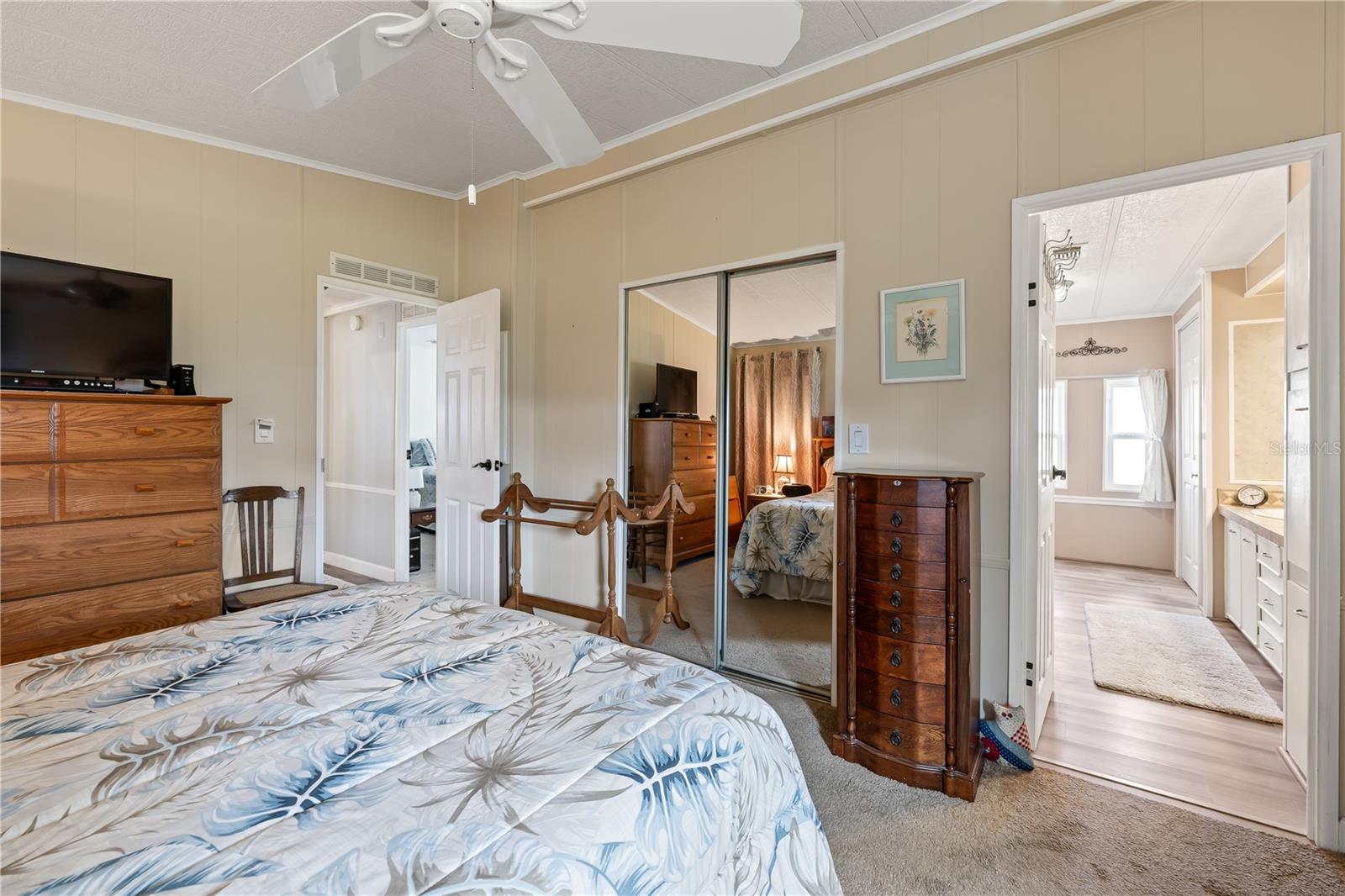 Image 16 of 27 For 809 Villa Del Sol Drive