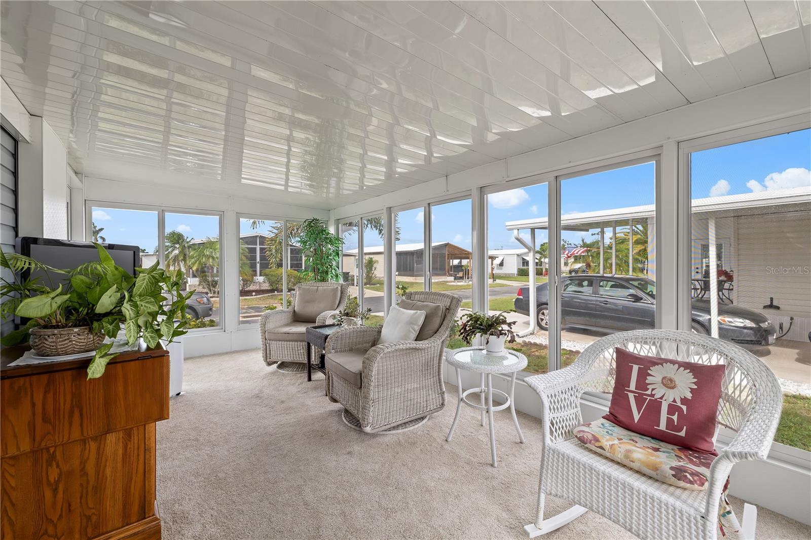 Image 9 of 27 For 809 Villa Del Sol Drive