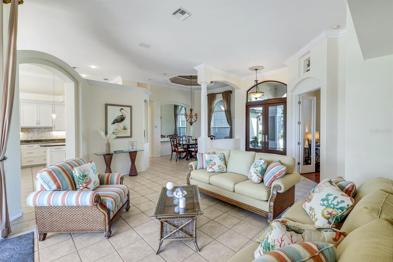 Image 10 of 55 For 2022 El Dorado Parkway W