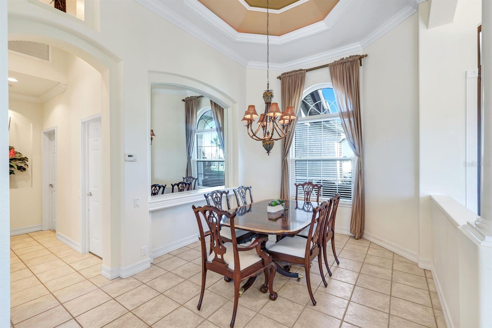 Image 22 of 55 For 2022 El Dorado Parkway W