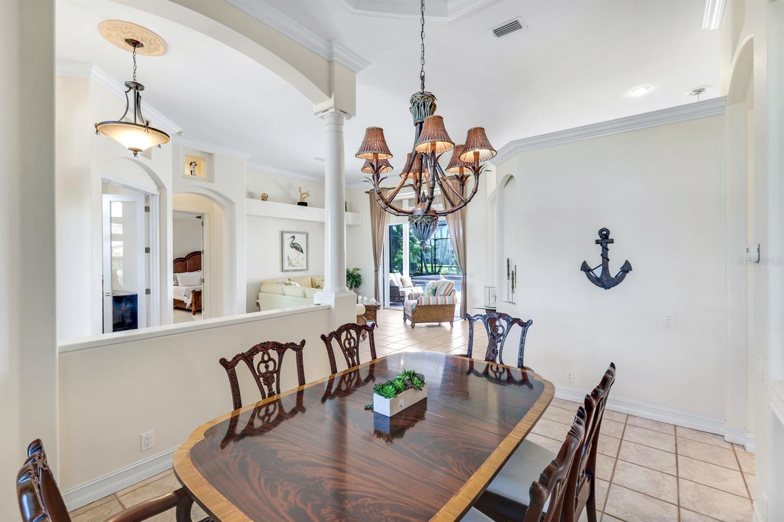 Image 23 of 55 For 2022 El Dorado Parkway W