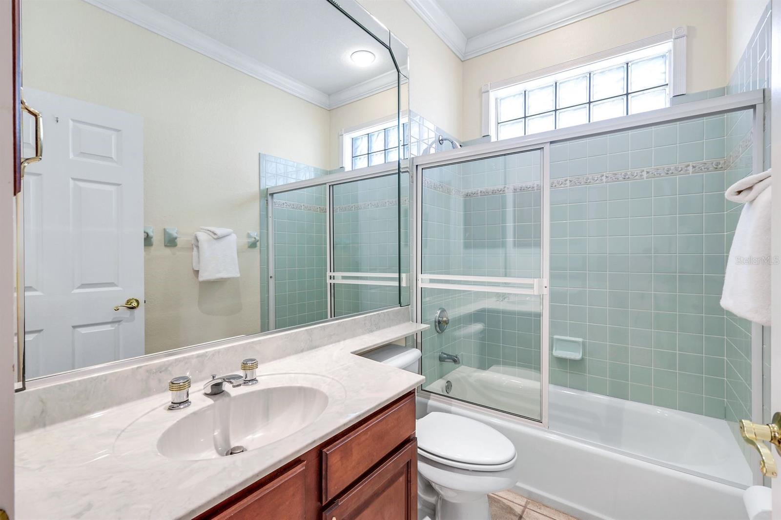 Image 34 of 55 For 2022 El Dorado Parkway W