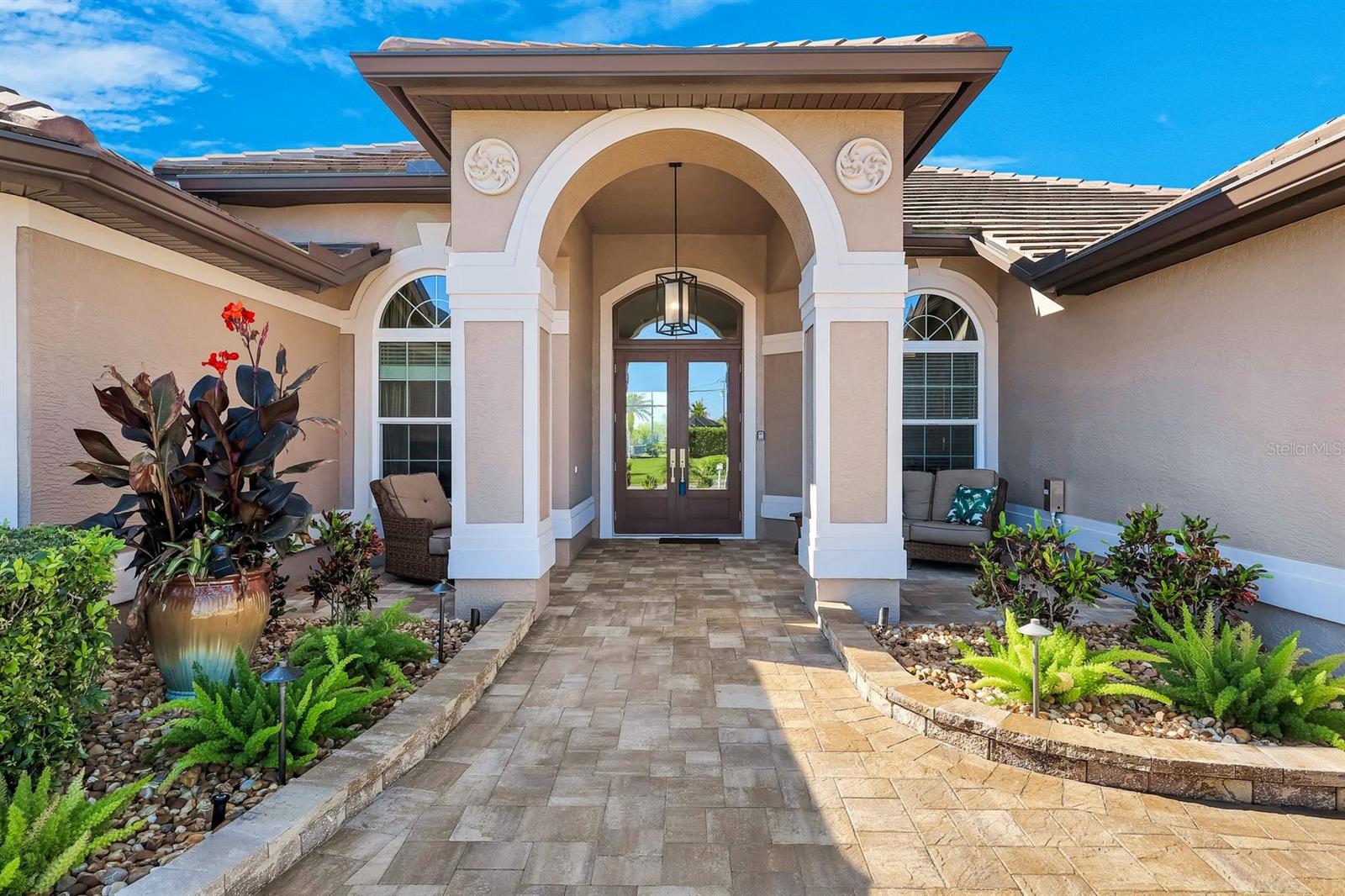 Image 9 of 55 For 2022 El Dorado Parkway W