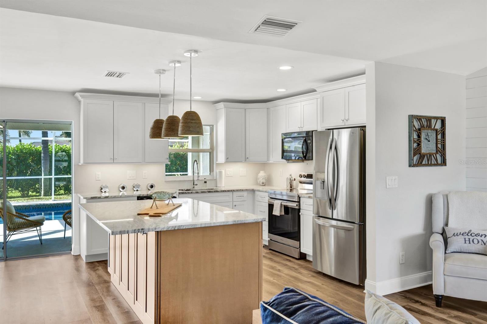 Image 12 of 35 For 2720 32nd Street