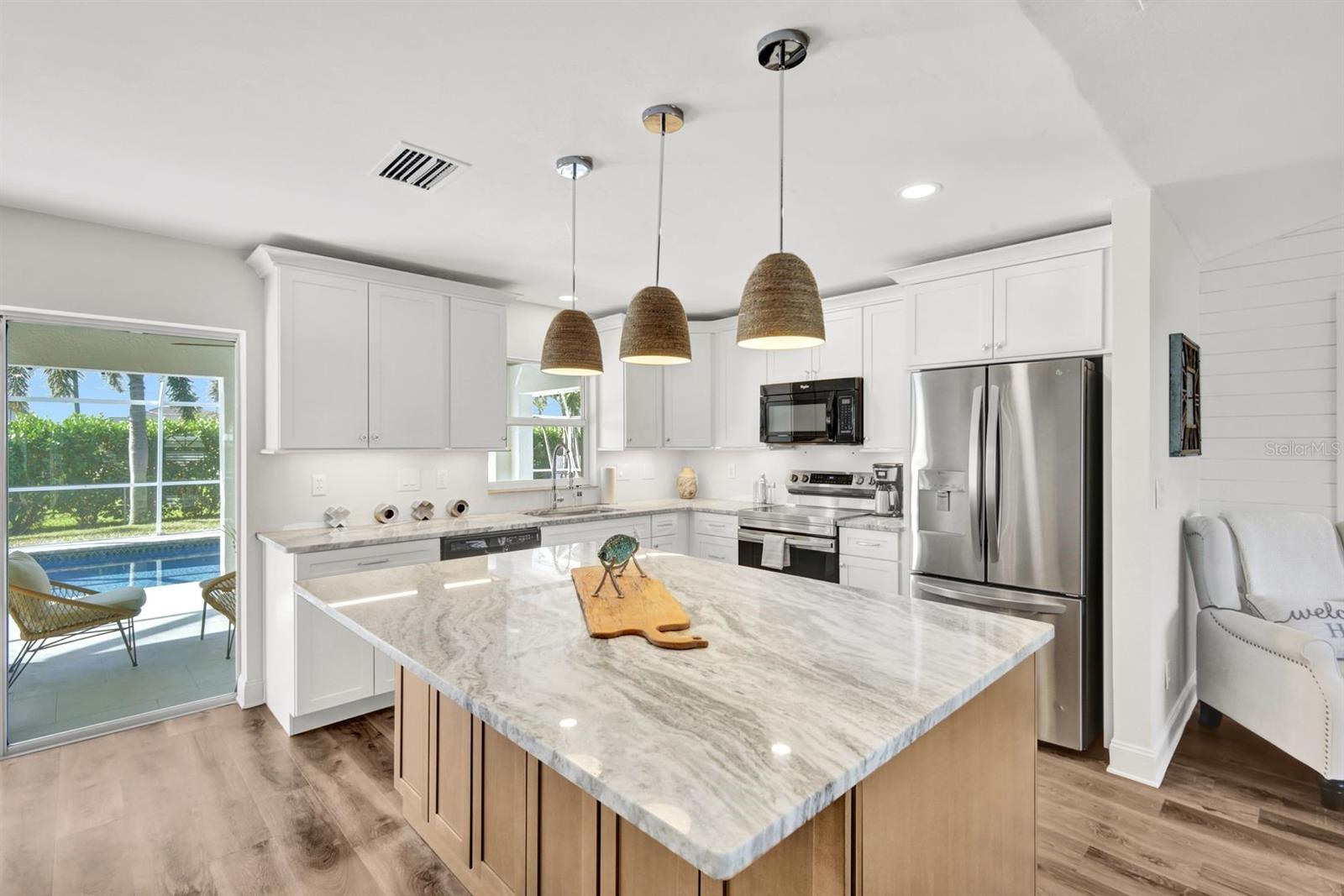 Image 13 of 35 For 2720 32nd Street