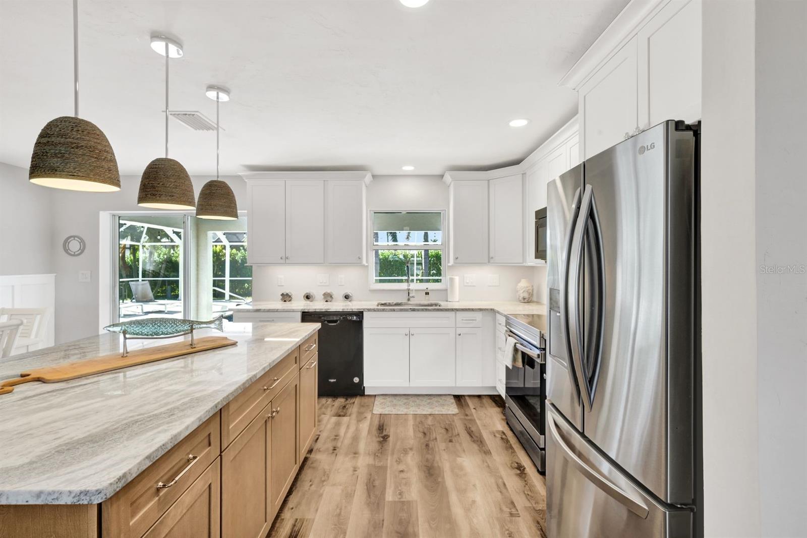 Image 18 of 35 For 2720 32nd Street