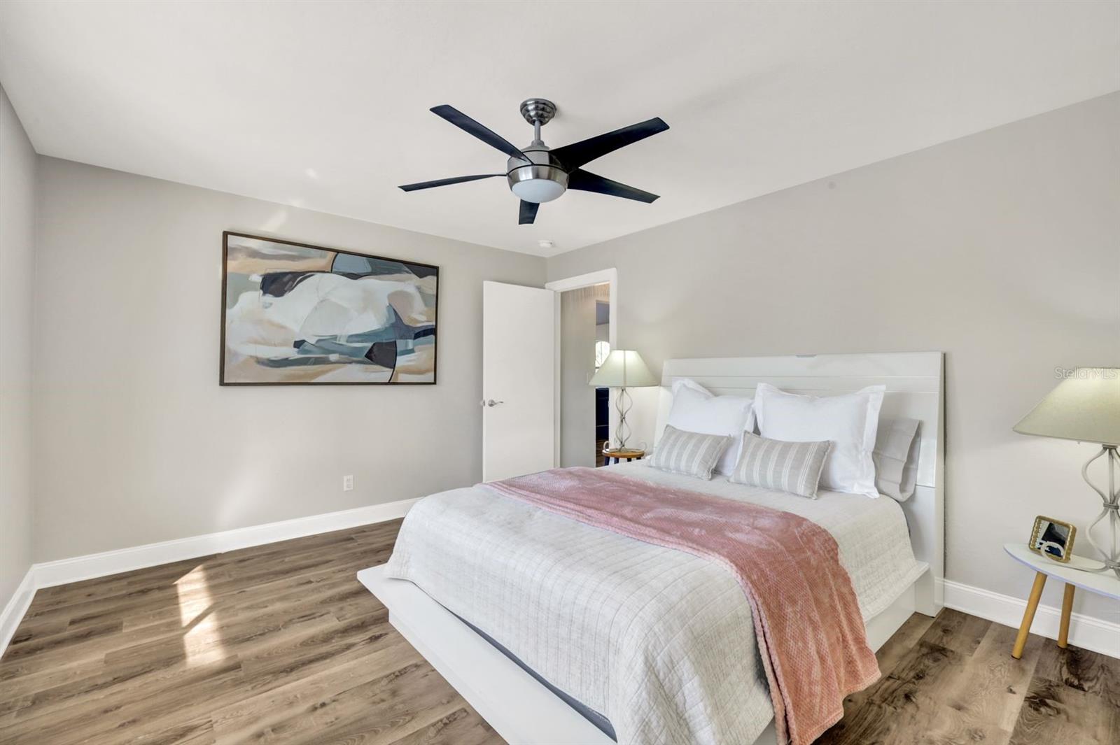 Image 21 of 35 For 2720 32nd Street