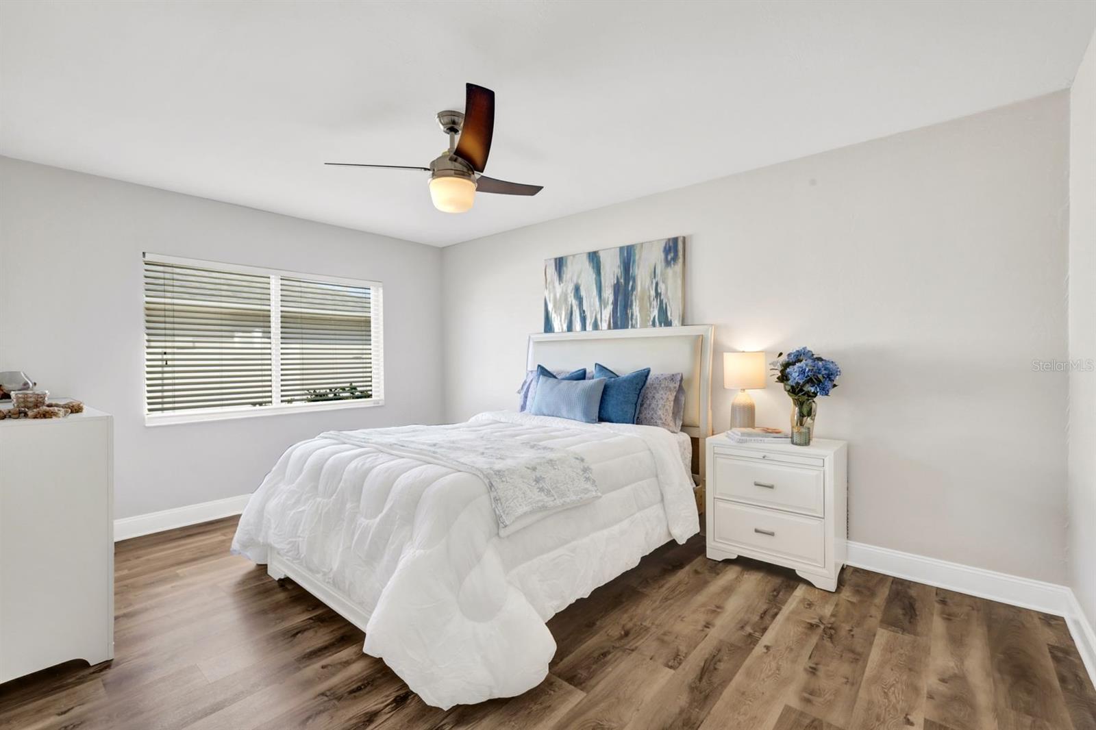 Image 23 of 35 For 2720 32nd Street