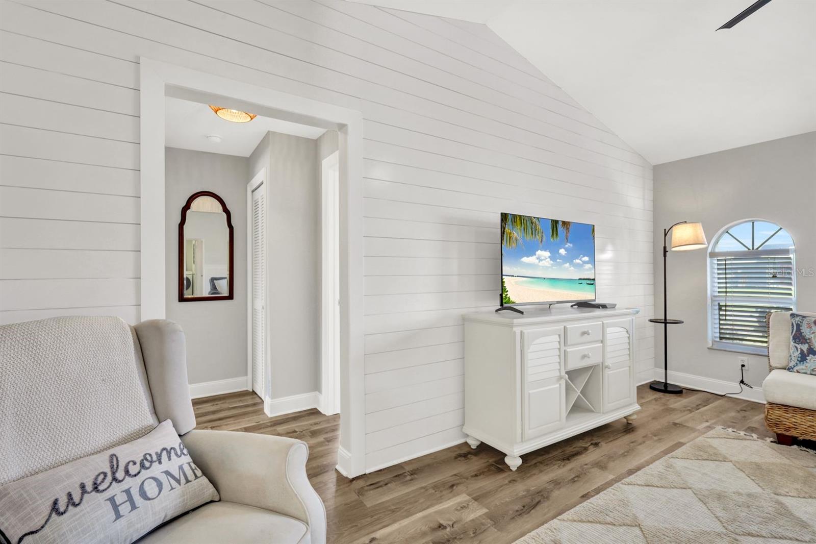 Image 3 of 35 For 2720 32nd Street