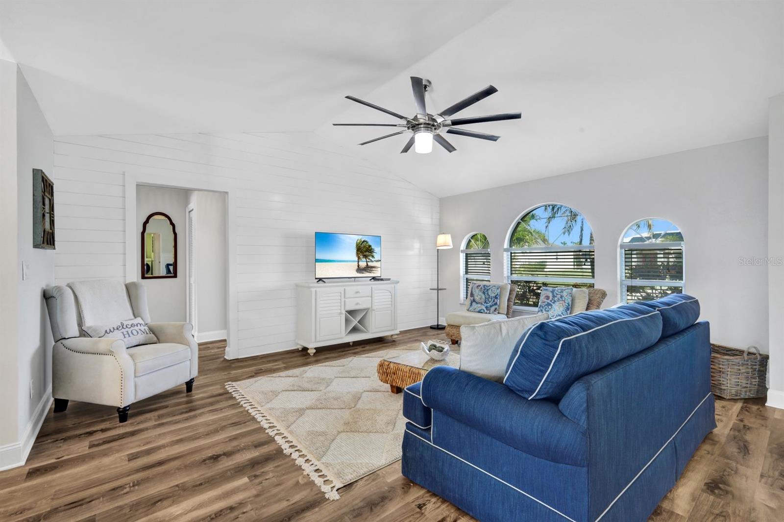 Image 4 of 35 For 2720 32nd Street