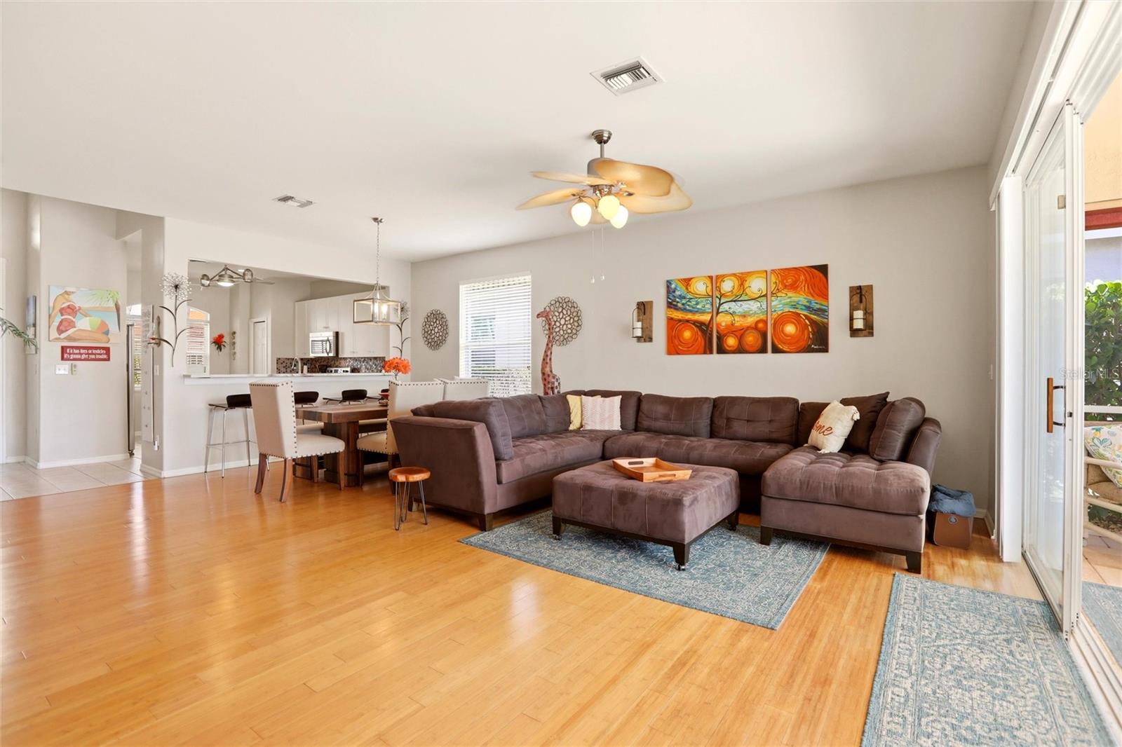 Image 19 of 50 For 11198 Lakeland Circle