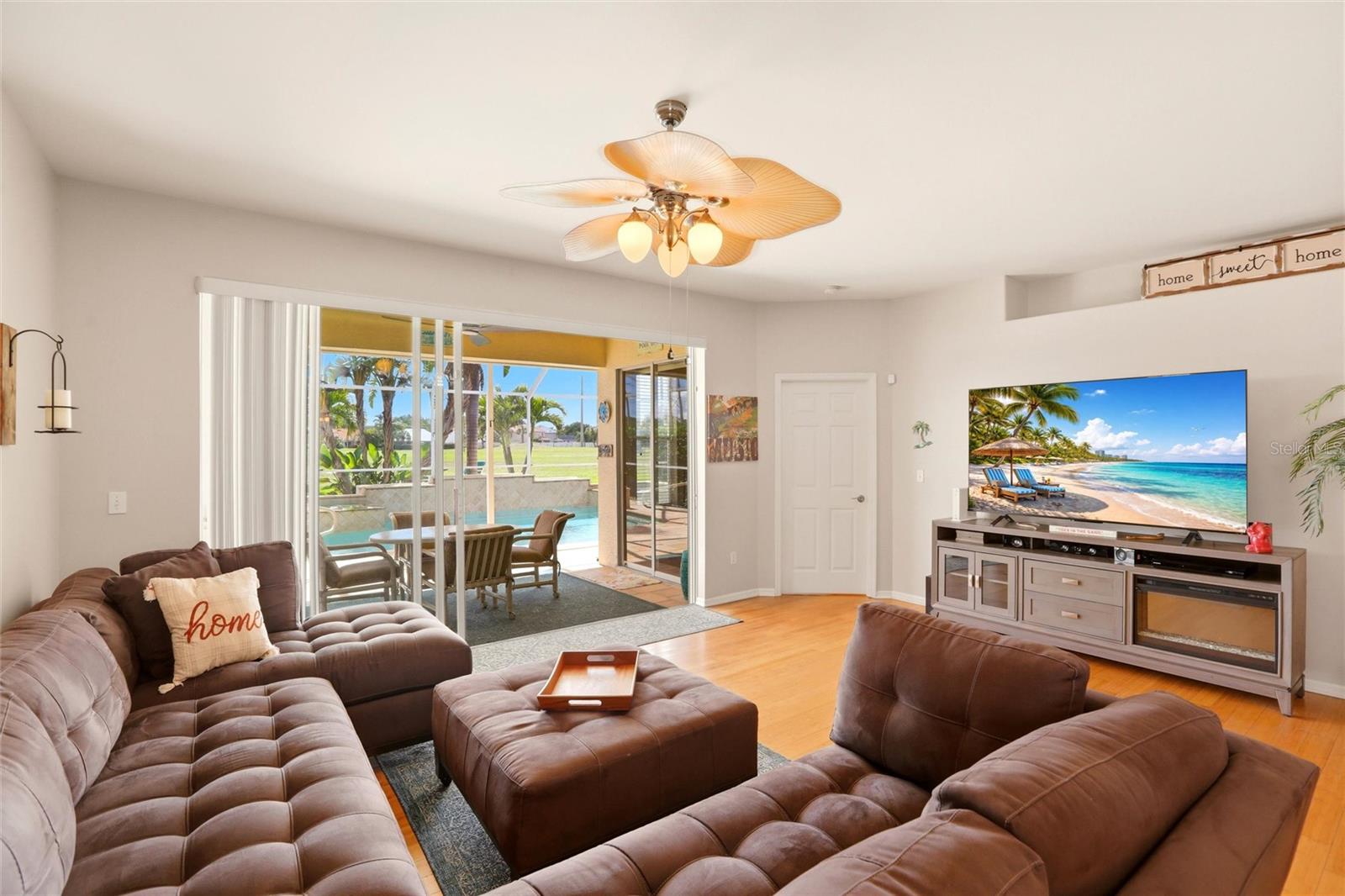 Image 21 of 50 For 11198 Lakeland Circle