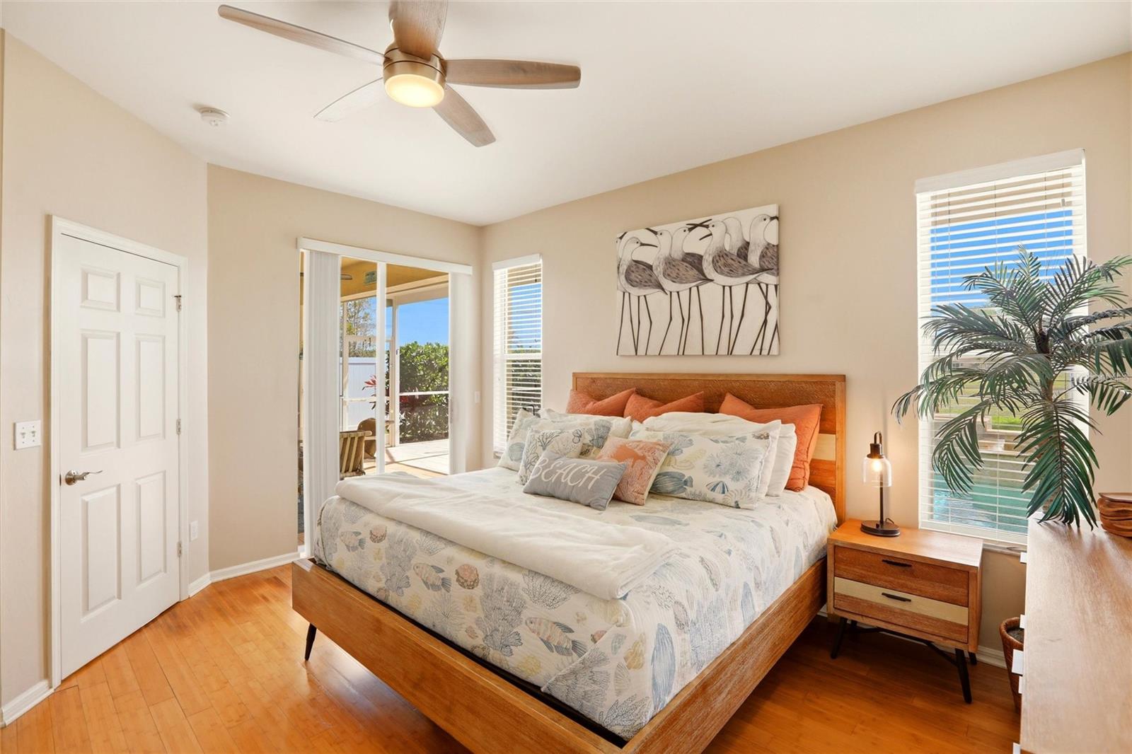 Image 23 of 50 For 11198 Lakeland Circle