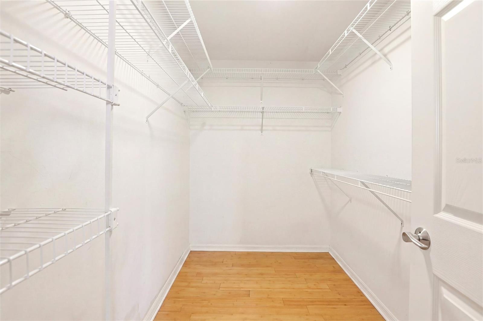 Image 25 of 50 For 11198 Lakeland Circle