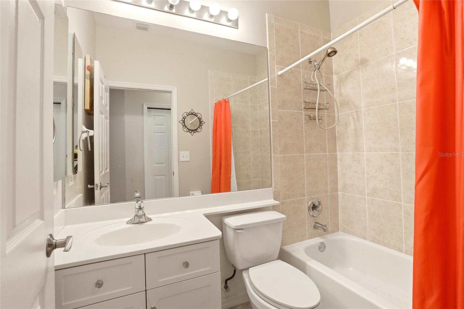 Image 32 of 50 For 11198 Lakeland Circle