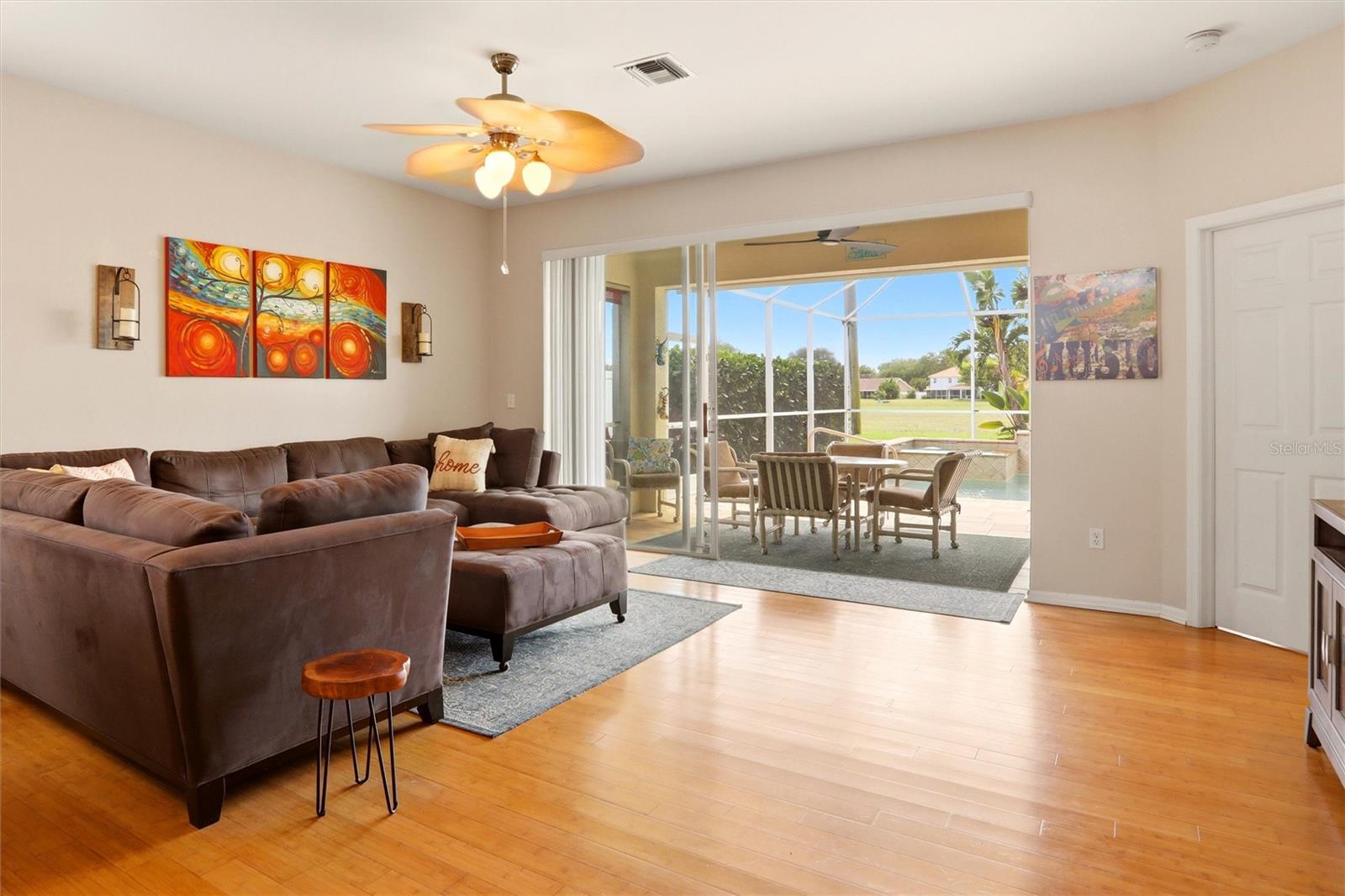 Image 9 of 50 For 11198 Lakeland Circle