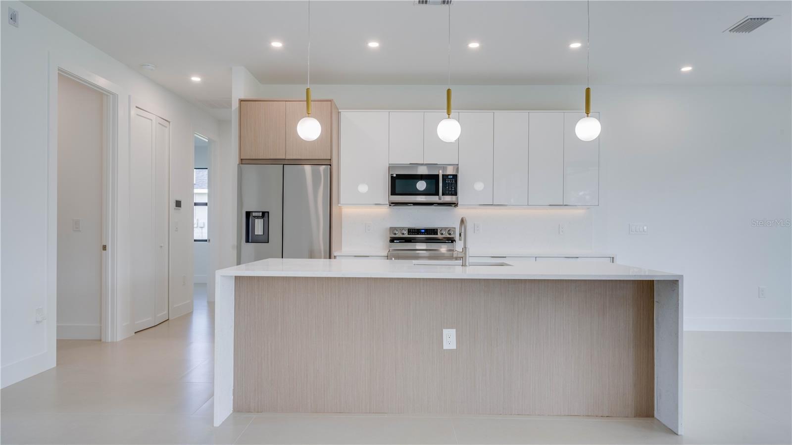 Image 11 of 49 For 3500 13th Street W