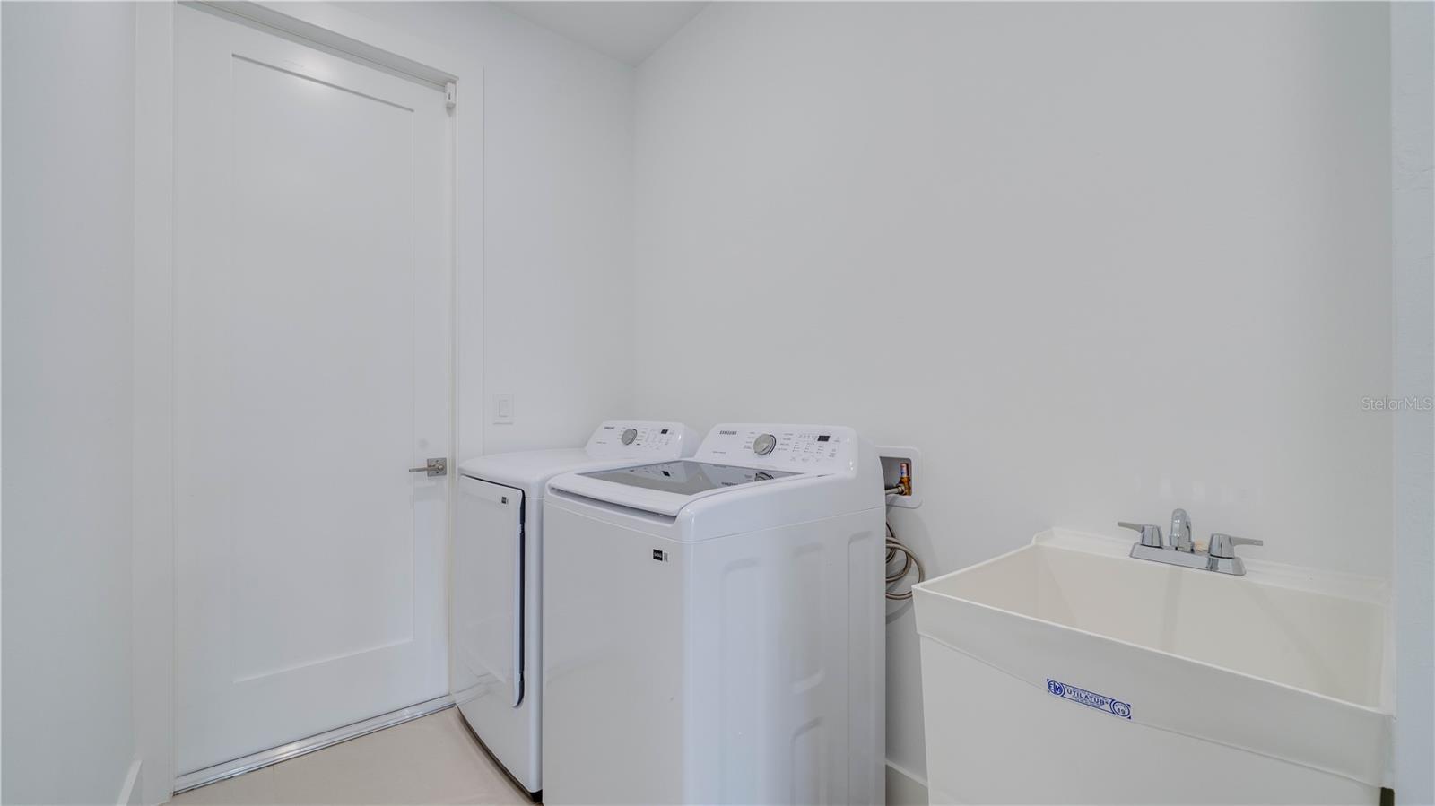 Image 37 of 49 For 3500 13th Street W