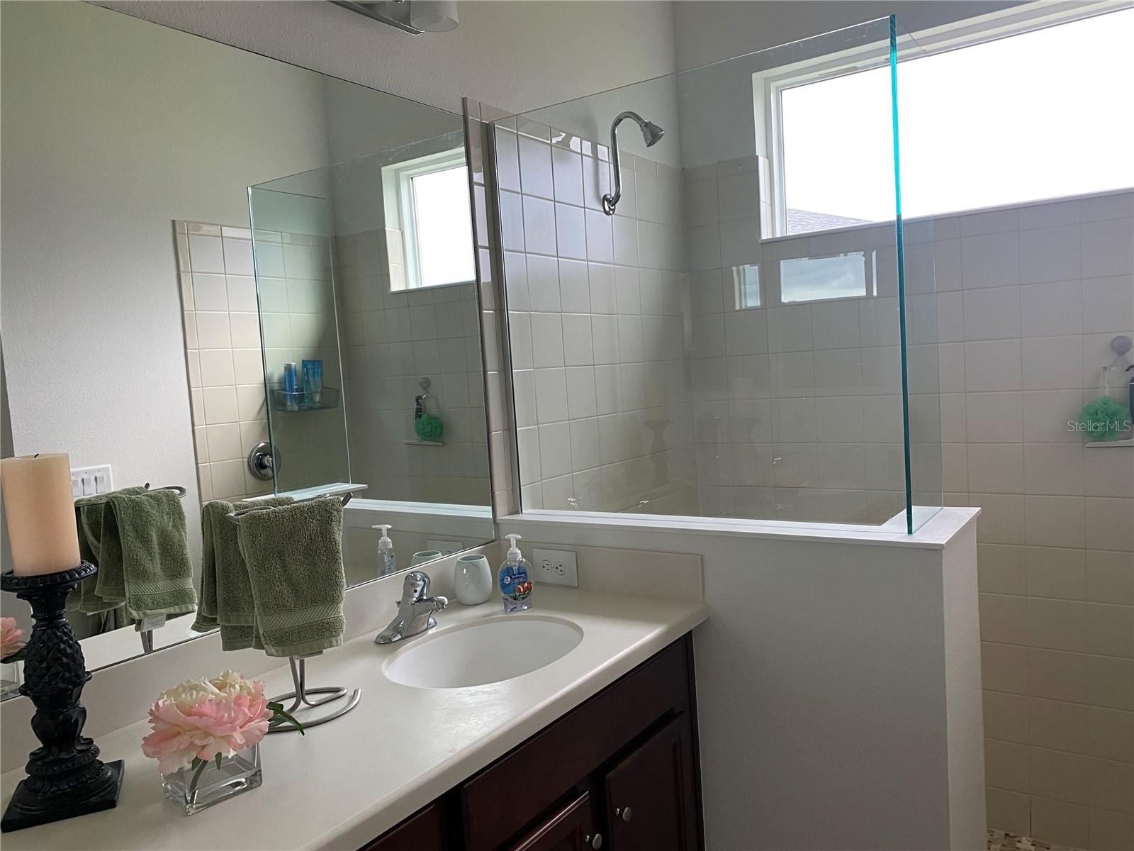 Image 10 of 29 For 1670 Royal Court